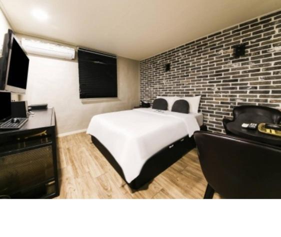 71 Street Motel Suwon Ngoại thất bức ảnh